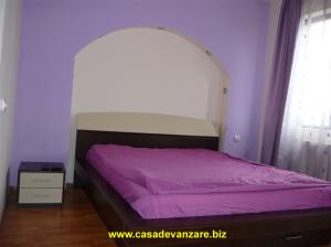 Vila P + 2 etaje,     5 dormitoare,     3 bai,     bucatarie,     mobilata