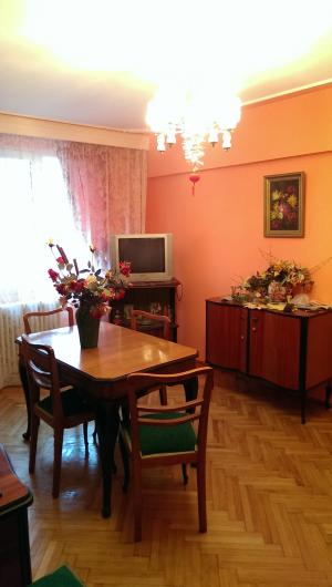 Inchiriez ap 2 camere Piata Unirii