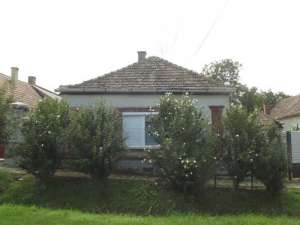 �n Adorj�nh�za (Ungaria) Casă de v�nzare