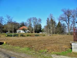 �n Szeleste (Ungaria) teren de v�nzare