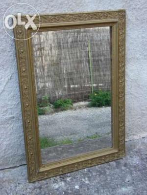 Oglinda dimensiuni 70  x 101 cm, 