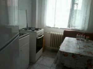 imobiliare italo rumena trei c.strada nicolae gregorescu facut din caramida