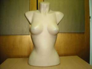 vand manechini din plastic