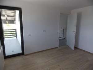Casa spatioasa / 4 camere - 3 dormitoare / comuna Berceni