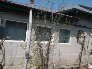 Vand casa la curte in Voluntari