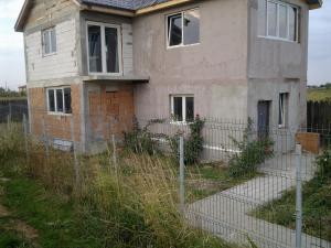 Casa in Adunatii Copaceni