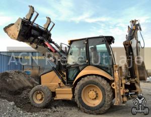 Inchiriez buldoexcavator in Bucuresti Cat 428E