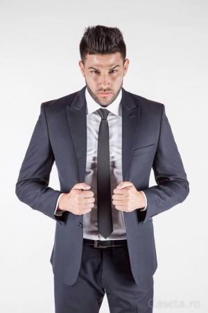 Costume barbati slimfit,  business,  la preturi incredibil de mici,  marca Ricardo-montesi