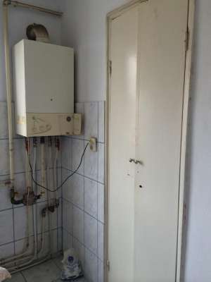 Vand apartament cu 3 camere