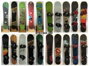 vand skiuri clapari snowboard boots manusi ochelari casti de ski si snowboard