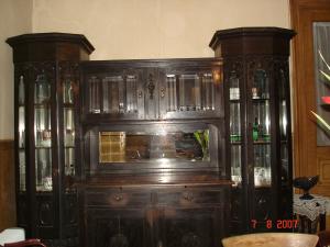 dulap +vitrina  stil austriac an 1910