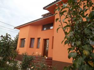 Navodari vila de vanzare 68000 euro