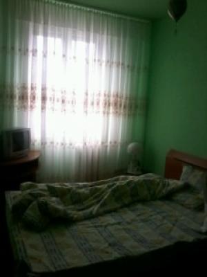 imobiliare italo rumena trei c.motru bloc 23 bucatarie mare