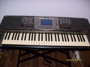 orga yamaha  PSR 1000