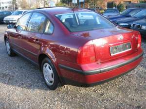 vand luneta spate vw passat an 2000