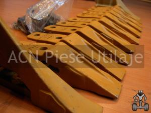 Dinti de cupa buldoexcavator Caterpillar
