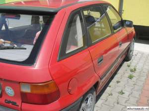 opel astra berlina an 1993 benzina
