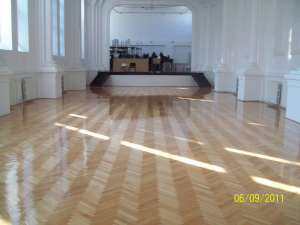 Montare reconditionare parchet lemn masiv