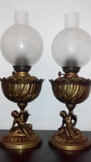 2 sfesnice si doua lampi bronz 400 euro