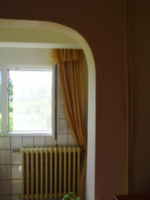 Navodari ,   apartament 2 camere ,   semidecomandate ,   confort 1 ,   etaj 2/4