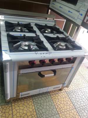 Aragaz profesional 4ochiuri si cuptor