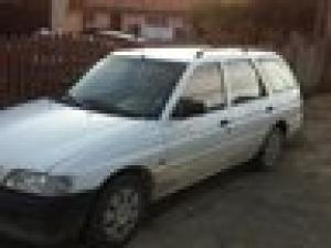 dezmembrez ford escort 1,  8 d an 1993