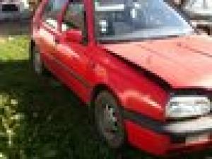 dezmembrez volkswagen golf 3...1,  8 benzina