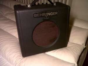 Vand Chitara Electrica + 2 Amplificatori