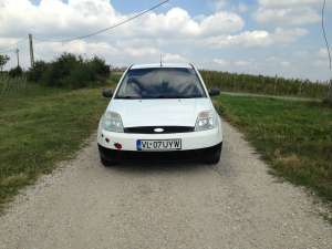 Vand Ford Fiesta