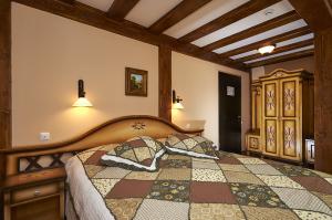 Conacul Ambient 5* Cristian Brasov