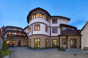 Conacul Ambient 5* Cristian Brasov