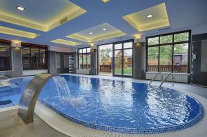 Conacul Ambient 5* Cristian Brasov