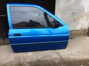 vand usa dreapta ford escort in doua usii