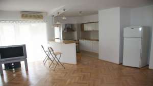 Apartament 3 camere de inchiriat in zona Unirii