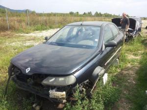 Dezmembrez Renault Laguna 1