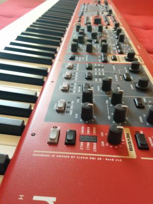 Vand/schimb NORD STAGE 2 88 (rev.B- ultima editie) ca si noua