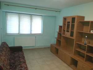Apartament 3 camere de inchiriat ,  zona Garii