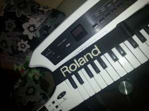 keyboard roland ax synth