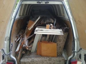 Transport orice.Debarasare mobila veche,  vechituri,  deseuri sau moloz.