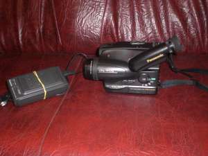 Camera video Panasonic profesionala Pret: 400lei