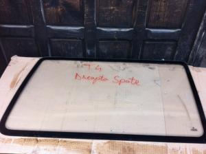 vand geam volkswagen t4 dreapta spate