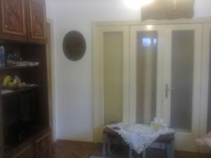 APARTAMENT 3 CAMERE UN VILA MOLL VITAN
