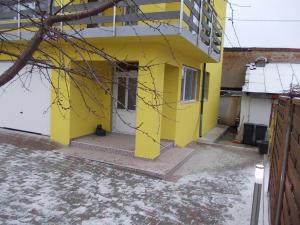 CASA MODERNA DE VANZARE