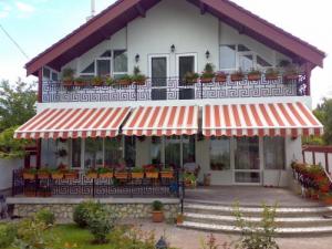 JALUZELE VERTICALE ,       ROLETE TEXTILE SI ROLETE ZEBRA