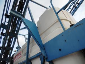 Pulverizator tractat 2500 litri