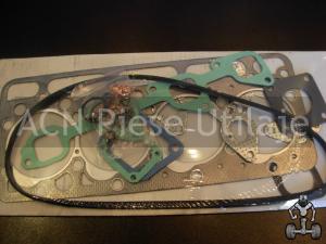 Garnituri superioare motor Kubota V2203