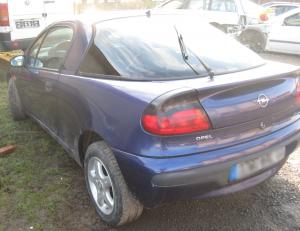 Dezmembrez Opel Tigra