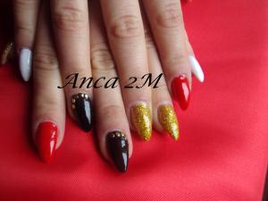 Aplicare unghii gel