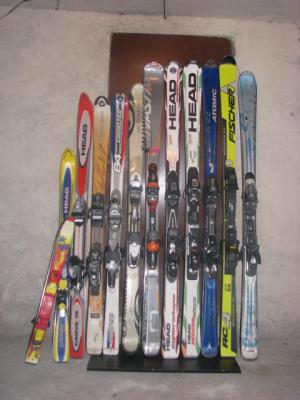 VAND SKIURI,  CLAPARI,  BUTZI,  SNOWBOARD