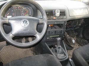 Dezmembrez VW Golf 4